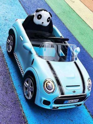 12V Four-Wheel Car with 2.4G Remote Control and Shock Absorber Product Size 103*59*50